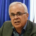 «Χαράτσι» 100 ευρώ επιβάλλει ο Αποστόλου: Ποιοι θα το πληρώνουν "Χαράτσι" 100 ευρώ επιβάλλει ο Αποστόλου: Ποιοι θα το πληρώνουν