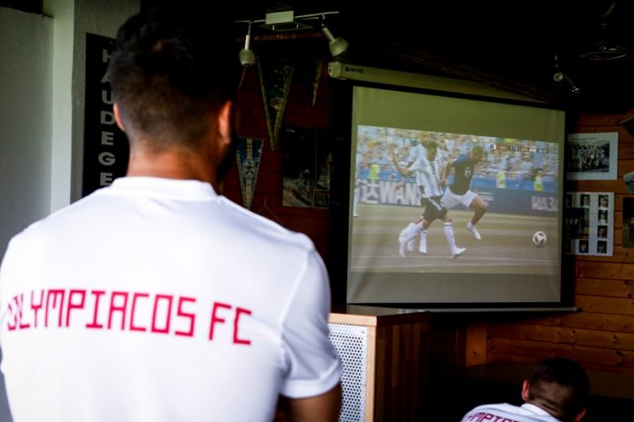 Χτυποκάρδια στο Μουντιάλ: Εταιρία κινδυνεύει να μοιράσει δωρεάν τηλεοράσεις