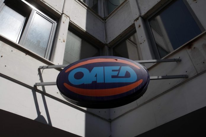 Επίδομα ανεργίας σε νέες κατηγορίες με απόφαση Αχτσιόγλου