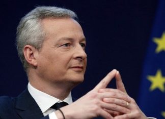 «Φρένο» Λε Μερ στις εμπορικές συνομιλίες με τις ΗΠΑ