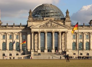 Γερμανοί βουλευτές: Μη δώσετε άλλο φρέσκο χρήμα