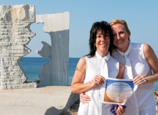 Δύο γυναίκες ενώθηκαν "εις σάρκαν μίαν" στην Ερεσό