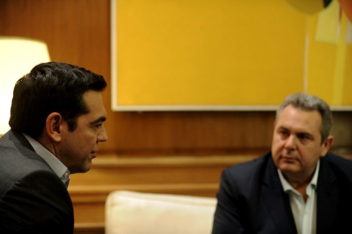 Κάτι τρέχει με τον Καμμένο: 