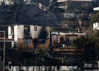 Μαρτυρίες κατοίκων για τη φονική πυρκαγιά