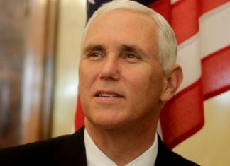 Πιέζουν οι ΗΠΑ για το σκοπιανό – Πενς καλεί Τσίπρα