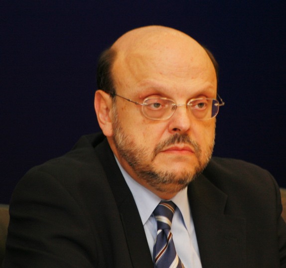 Συγκινεί το μήνυμα του Ευάγγελου Αντώναρου προς τον αδελφό του