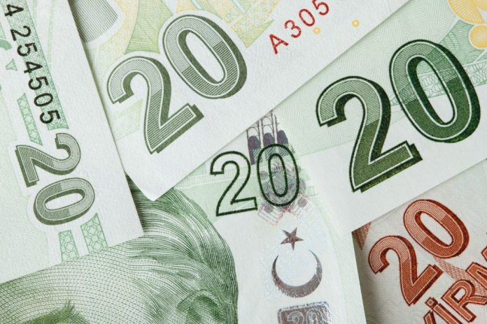 Σε νέο ιστορικά χαμηλό επίπεδο υποχωρεί η λίρα
