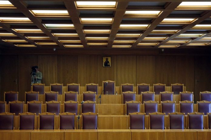 Ζητούν να μην ισχύσει η συμφωνία των Πρεσπών