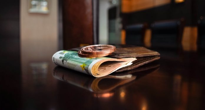 Άνοδος 1% στον πληθωρισμό Άνοδος 1% στον πληθωρισμό