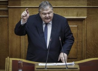Βενιζέλος: Ο Τσίπρας τέλεσε πολιτικό «ευχέλαιο»