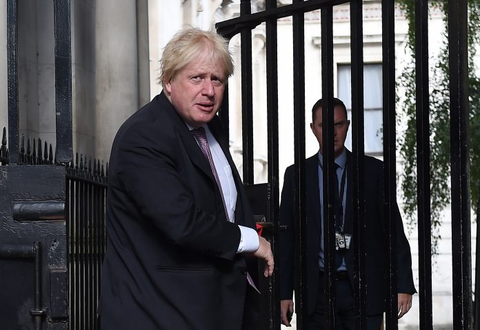 Σοβαρή κρίση στην Βρετανία για το Brexit: Παραιτήθηκε ο βρετανός ΥΠΕΞ