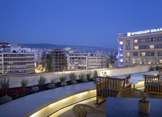 Ένα επιβλητικό ξενοδοχείο στην «καρδιά» της Αθήνας