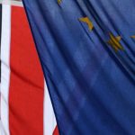 Μπαρνιέ: "Η Λευκή Βίβλος για το Brexit εγείρει σειρά θεμάτων"