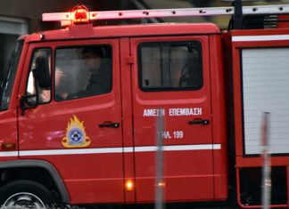 Σε ύφεση η πυρκαγιά στην Παλαιά Φώκαια