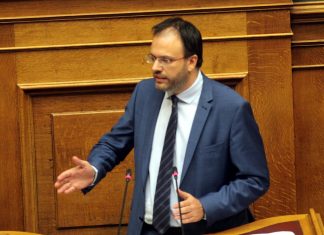 Θ. Θεοχαρόπουλος: "Η πολιτική ευθύνη απαιτεί πράξεις, γι' αυτό παραιτηθείτε"