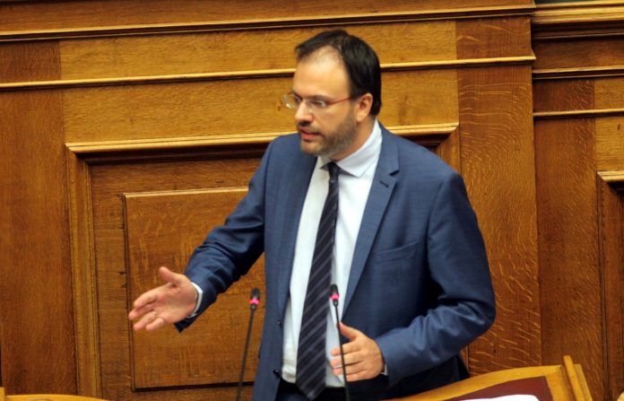 Θ. Θεοχαρόπουλος: 