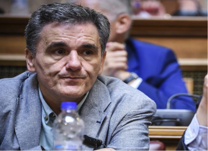 Τσακαλώτος: 