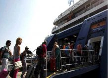 ΤτΕ: Στα 2,45 εκατ. οι τουρίστες το α' πεντάμηνο