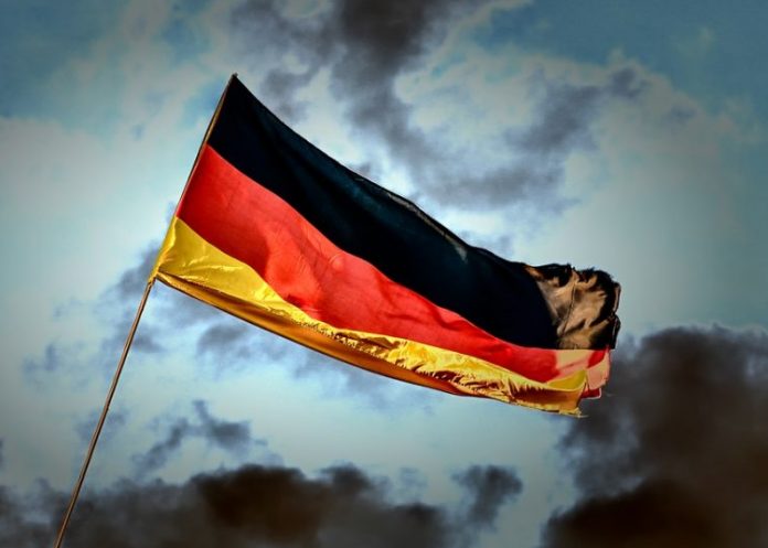 Αντιμέτωπη με ελλείμματα ενδέχεται να βρεθεί η γερμανική κυβέρνηση τα επόμενα χρόνια