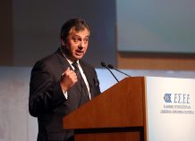 Β. Κορκίδης: Τα μνημόνια φεύγουν, μέτρα μένουν, φόροι έρχονται