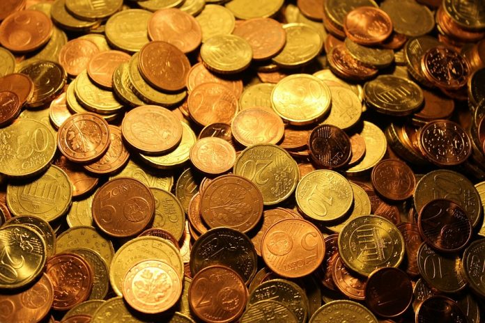 Ενισχύεται το ευρώ έναντι του δολαρίου
