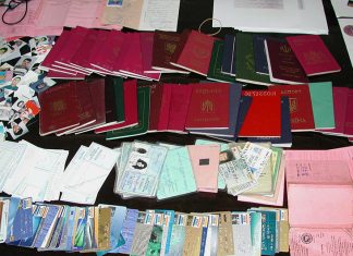 Δεκάδες συλλήψεις αλλοδαπών με πλαστά έγγραφα