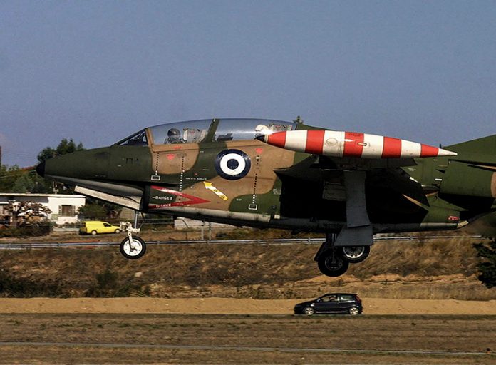 Νεκρός ο κυβερνήτης του πολεμικού αεροσκάφους που συνετρίβη Νεκρός ο κυβερνήτης του πολεμικού αεροσκάφους που συνετρίβη
