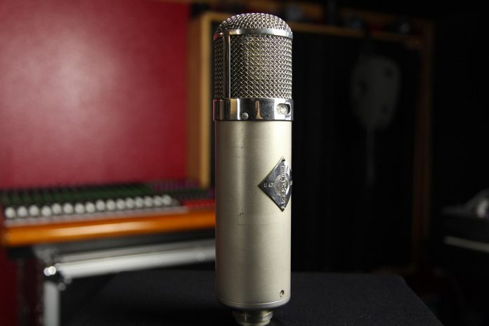 Εξαγορά της Blue Microphones από την Logitech