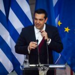 Guardian: Πουθενά success story - Συμφέροντα τραπεζών πάνω από τους Ελληνες