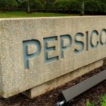 Αποχωρεί μία από τις λίγες γυναίκες CEO σε αμερικάνικη πολυεθνική (Φωτο)