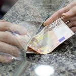 Σήμερα το επίδομα ενοικίου, το κοινωνικό εισόδημα αλληλεγγύης και άλλες παροχές