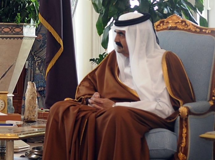 Στο ξενοδοχείο του στην Κέρκυρα ο πρώην Εμίρης του Κατάρ