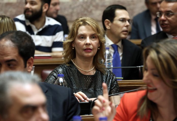 Ο πρωθυπουργός δεν έκανε δεκτή την παραίτηση Παπακώστα.