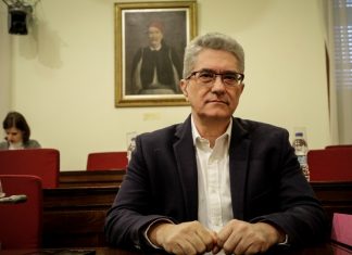 Παραιτήθηκε ο πρόεδρος του ΕΚΑΒ