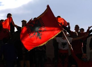 Προμήνυμα εξελίξεων στα Βαλκάνια - Politico: "Μη φοβάστε την αλλαγή συνόρων"