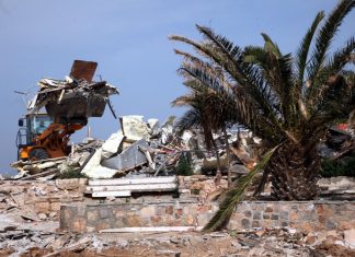 Σάλος με βίλα δημάρχου: Αδύνατη η πρόσβαση στη θάλασσα (Εικόνα)