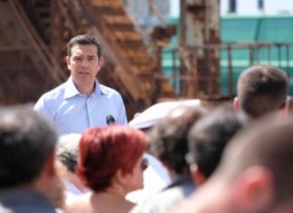 Τσίπρας από το Νεώριο Σύρου: "Στο προσκήνιο οι άνθρωποι του μόχθου"