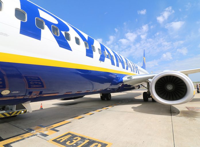 Καθηλωμένα για 24 ώρες τα αεροπλάνα της Ryanair - Τι θα γίνει στην Ελλάδα