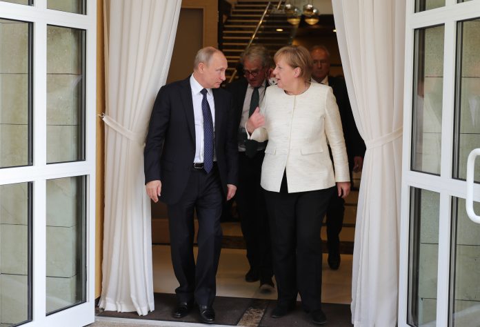 Η Μέρκελ υποδέχεται τον Πούτιν: Στο τραπέζι Nord Stream - Τουρκία