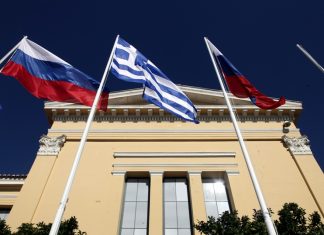 Σε "απολογία" καλεί η Μόσχα τον Ελλήνα πρέσβη για τις απελάσεις