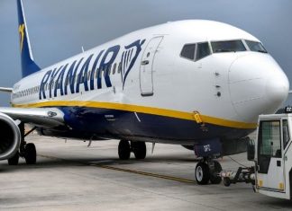 Καταναλωτές προσφεύγουν στις αρχές κατά της Ryanair