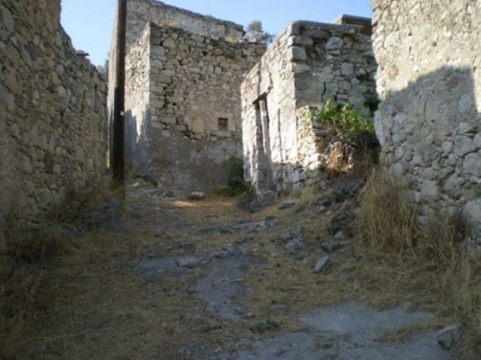 Στο σφυρί ολόκληρο χωριό στην Κρήτη: Ποιος θέλει να το αγοράσει