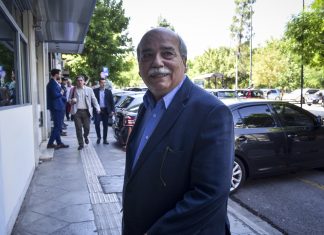 Ν. Βούτσης: "Η ζωή συνεχίζεται... Βγαίνουμε από τα μνημόνια - Μειώνεται η ανεργία"