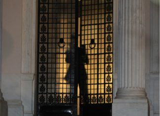 "Πυρετός" στο Μαξίμου για τον ανασχηματισμό