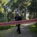 Θρίλερ με τον θάνατο 25χρονου στου Φιλοππάπου: Ψάχνουν πώς έπεσε στα βράχια Θρίλερ με τον θάνατο 25χρονου στου Φιλοππάπου: Ψάχνουν πώς έπεσε στα βράχια