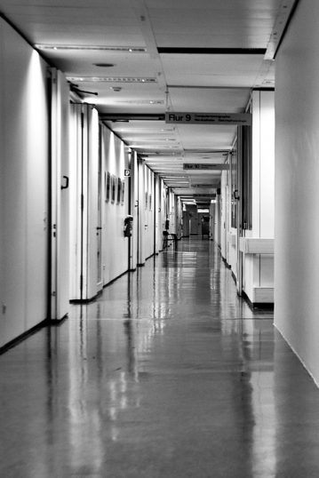 Τραγωδία: Εννέα νεκροί από πυρκαγιά σε νοσοκομείο
