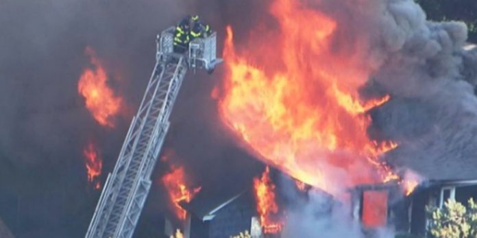 Αναταραχή στη Βοστόνη: Ένας νεκρός και 12 τραυματίες από εκρήξεις λόγω διαρροής αερίου