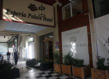 Νοικάζονται δύο ιστορικά ξενοδοχεία της Αθήνας