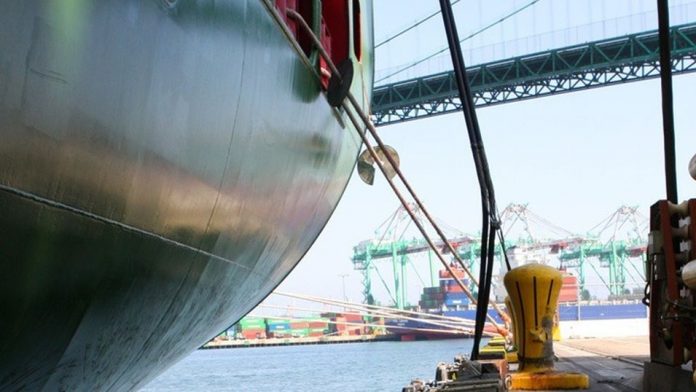 Νέα 24ωρη απεργία αύριο στα πλοία