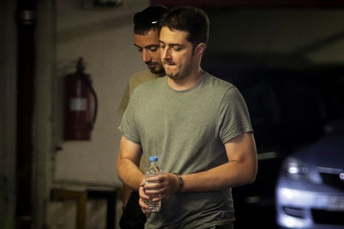 Υπόθεση Φλώρου: Βιομηχανία πλαστογραφήσεων - Ομολόγησε ο γιατρός Υπόθεση Φλώρου: Βιομηχανία πλαστογραφήσεων - Ομολόγησε ο γιατρός